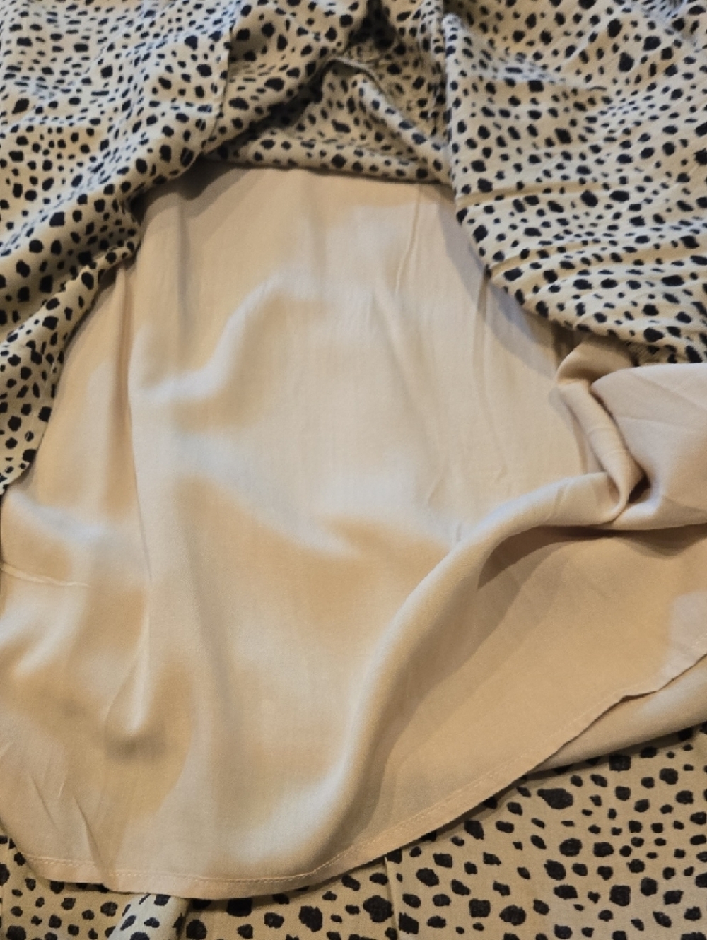 Kori Beige Tiered Long Sleeve Mini Dress with Black Spot Print Size L - Picture 9 of 10